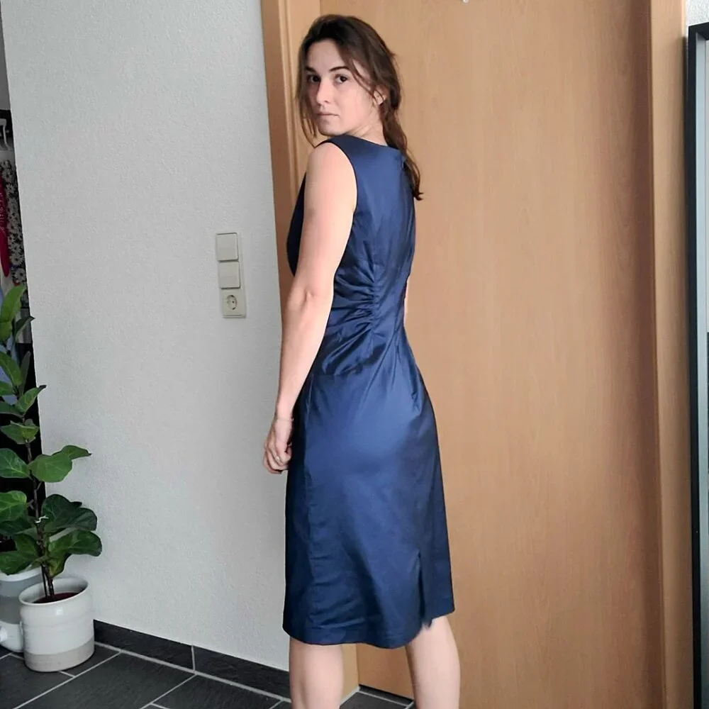 Adrianna Papell Taffeta Metallic Navy Blue Sleeveless Knee Length Evening Dress - Picture 11 of 13